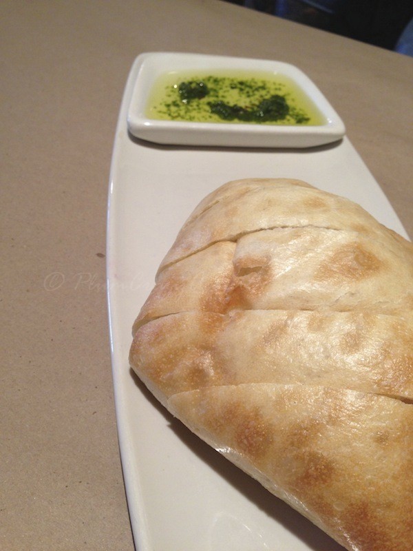 Bonefish grill bread with dipping oil