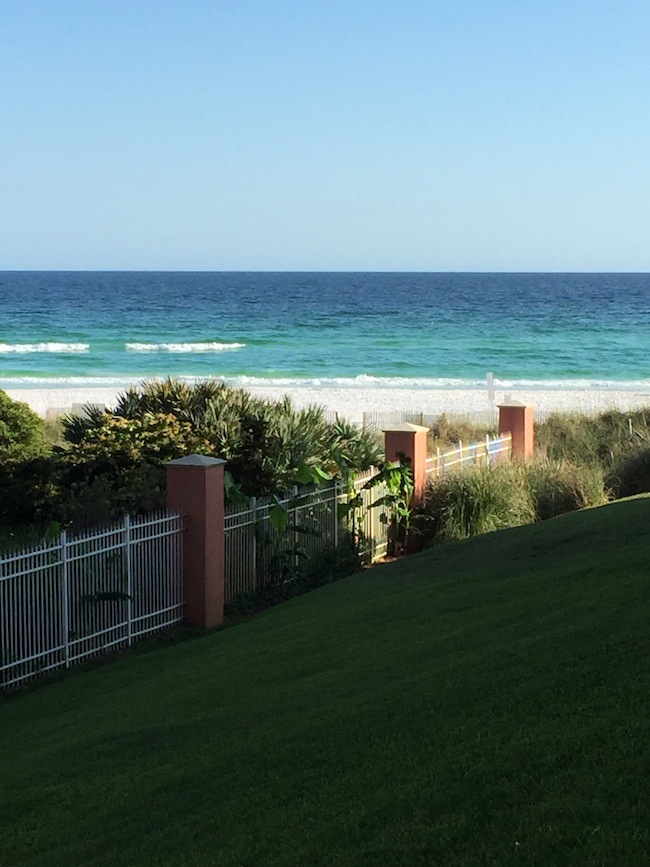 Hilton SanDestin is the perfect place to relax & enjoy the ocean air along with good food. Spend the day at the pool, eat by the ocean & watch the sun set.