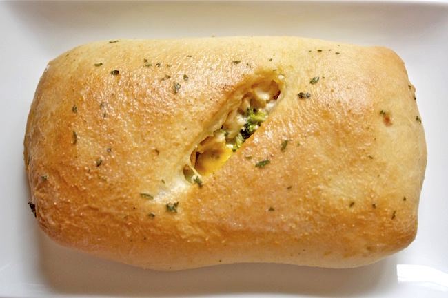 The Chicken Broccoli Cheddar Pocket is a homemade hot pocket. I love to find ways to create fresh, home-cooked copies of my favorite processed meals.