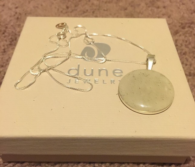 Dune Jewelry is custom made with sand from your favorite beach and has over 2800 beach sands to choose from worldwide. Surprise her with a memory.