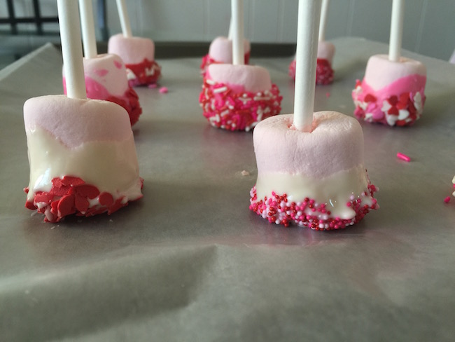 It's Valentine's Day and when you have toddlers at home, you look for easy Valentine's Day treats to make. Marshmallow Pops recipe is just that...easy! 