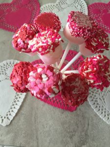 It's Valentine's Day and when you have toddlers at home, you look for easy Valentine's Day treats to make. Marshmallow Pops recipe is just that...easy!