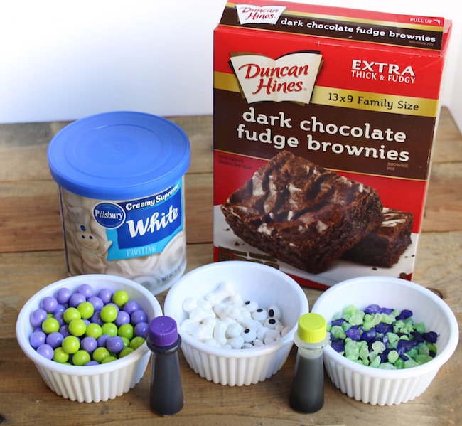 There is nothing like some good old Witches Brew for Halloween. Today we are bringing you an easy Witches Brew Bites recipe. Say that three times fast!