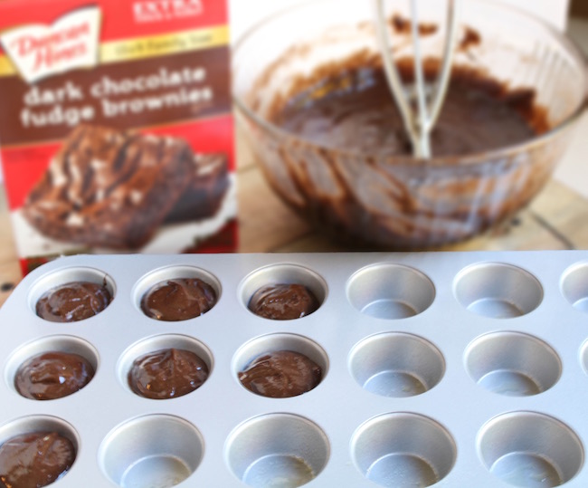 There is nothing like some good old Witches Brew for Halloween. Today we are bringing you an easy Witches Brew Bites recipe. Say that three times fast!