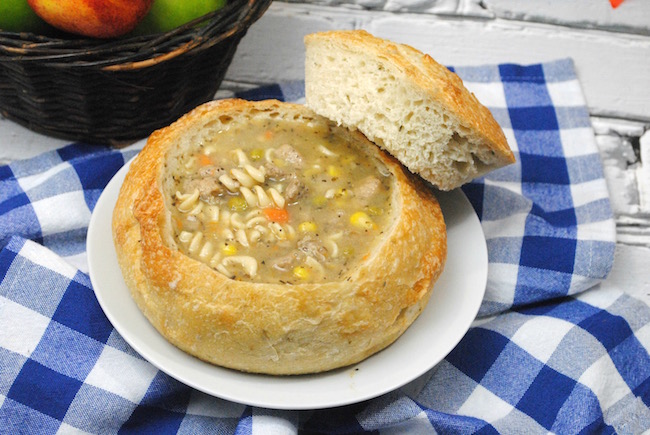 There will be leftover turkey after Thanksgiving & you want recipes to use it up. Why not a Bread Bowl Crock Pot Apple Turkey Vegetable Soup Recipe.