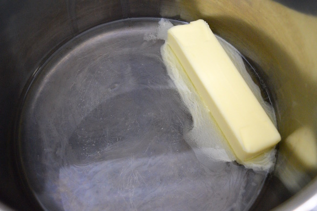 Apples are still in season and we always have at least one apple dessert at our Thanksgiving dinner like this Caramel Apple Cream Puffs recipe.