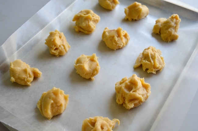 Apples are still in season and we always have at least one apple dessert at our Thanksgiving dinner like this Caramel Apple Cream Puffs recipe.