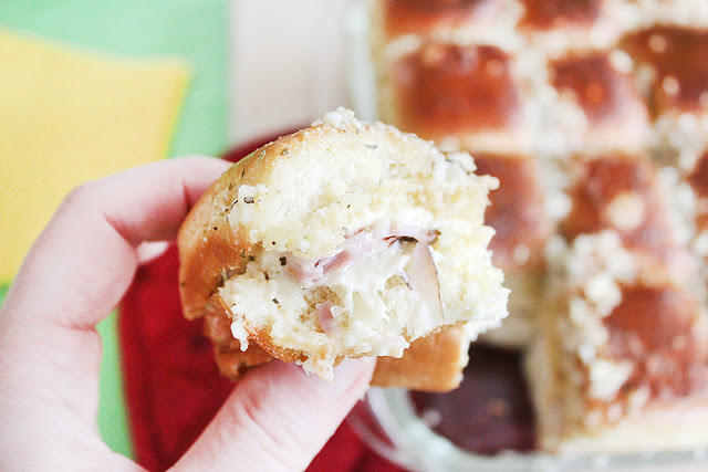 If your family and friends love to watch the Big Game, then I'm sure you will be in need of some great Game Day Appetizers! Check out these great recipes.