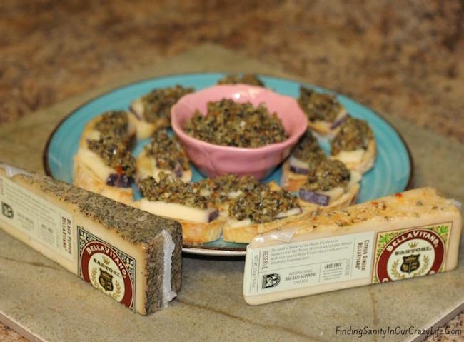 If your family and friends love to watch the Big Game, then I'm sure you will be in need of some great Game Day Appetizers! Check out these great recipes.