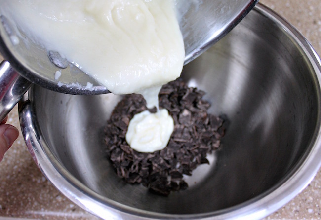 If you’re cooking a romantic dinner for your Valentine, you’ll want to include this warm, creamy, sinfully good Chocolate Raspberry Chambord Souffle Recipe. 