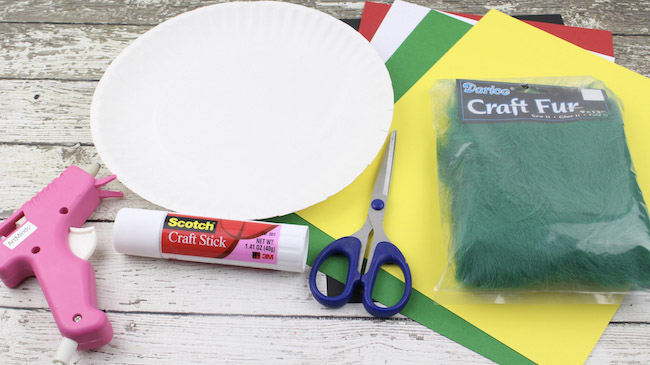 The Joker Paper Plate Craft Tutorial is my favorite. I don't know if it's the hair or what but it is definitely the most fun looking. 