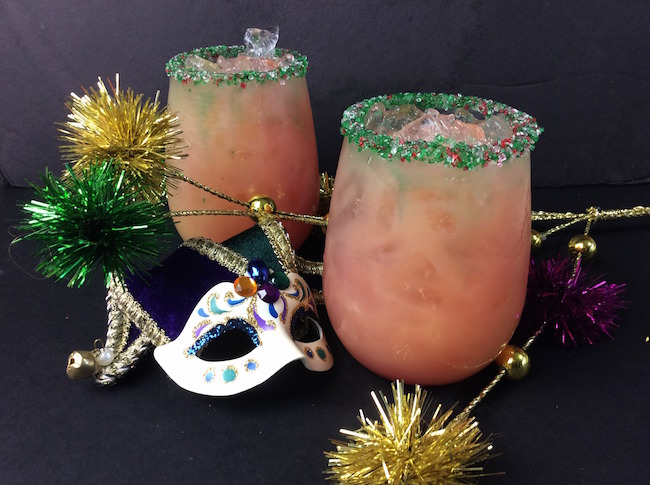 No matter if you celebrate Mardi Gras, Fat Tuesday, Shrove Tuesday or Paczki Day (yes, I am Polish!), this Mardi Gras Cocktail recipe is perfect it. 