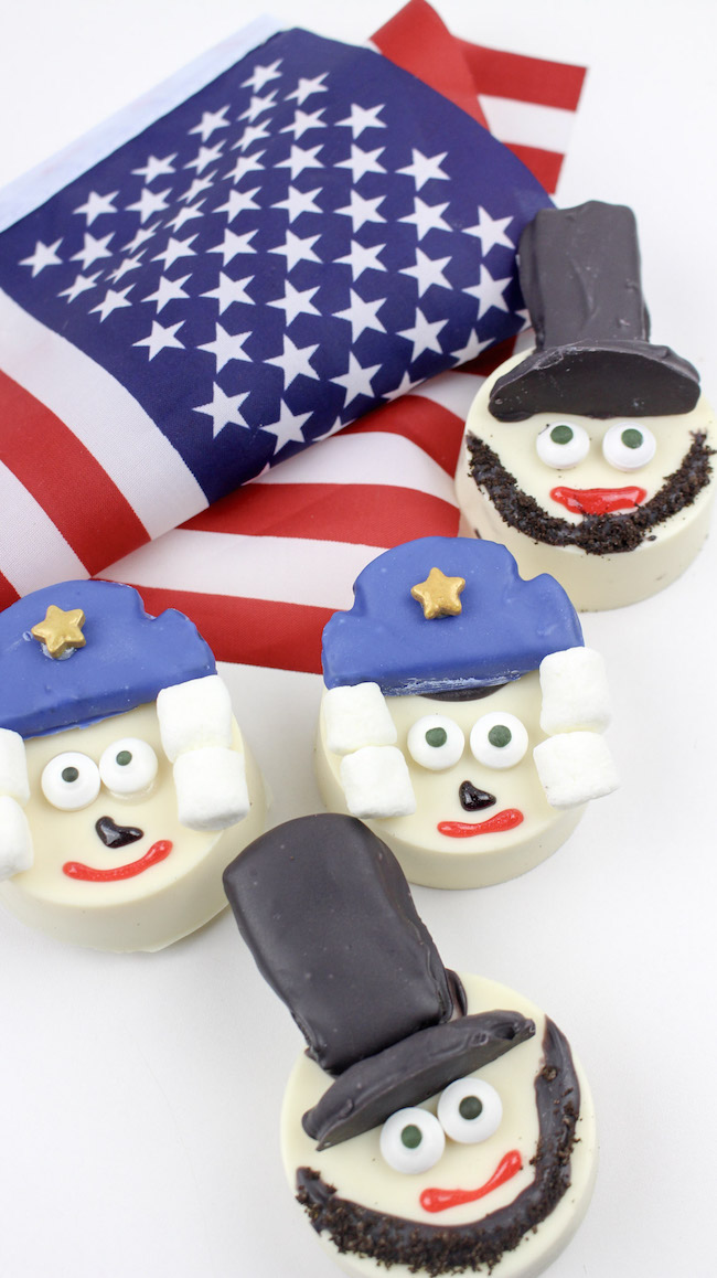 It's only fitting that we make something for President's Day with our President's Day Oreos Recipe which is also my mom's birthday!