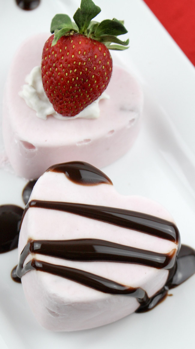 With Valentine's Day upon us, what better way to celebrate than with the Whipped Strawberry Sweethearts Recipe and still stick to your Weight Watchers plan. 