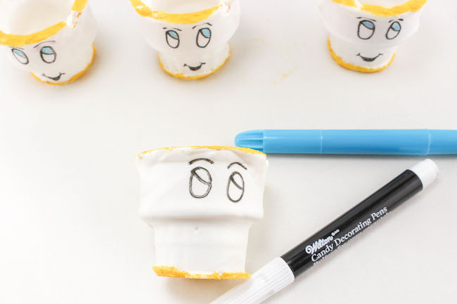 With Beauty and The Beast coming out next week, I thought it only fitting to make something cute to celebrate such as Chip the Teacup Recipe. 