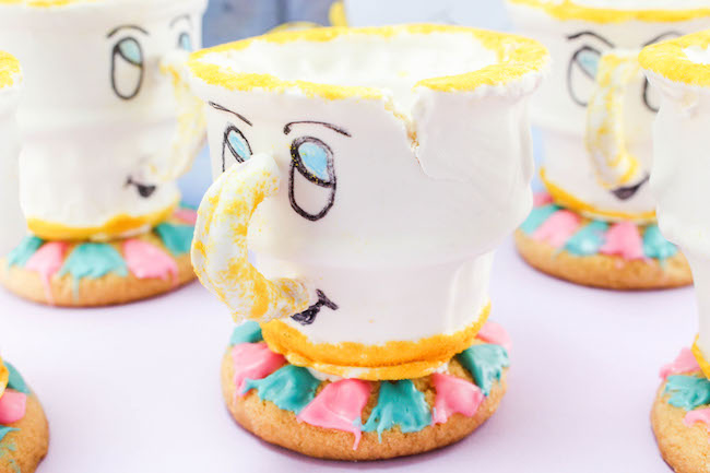 Cupcakes shaped like teacups
