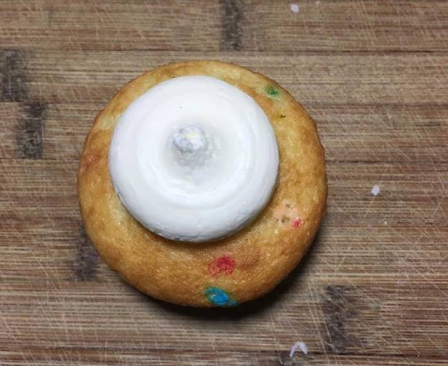 Icing on Easter Cupcake