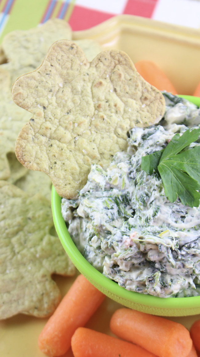 Skinny Spinach Dip with Baked Shamrock Chips Recipe - Be Plum Crazy!