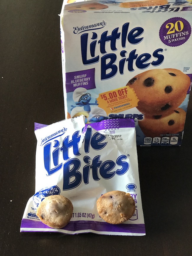 Have you seen the Smurf Approved Entenmann’s® Little Bites® Muffins? The Smurf Blueberry Muffins are the perfect Smurf-approved baked snacks.