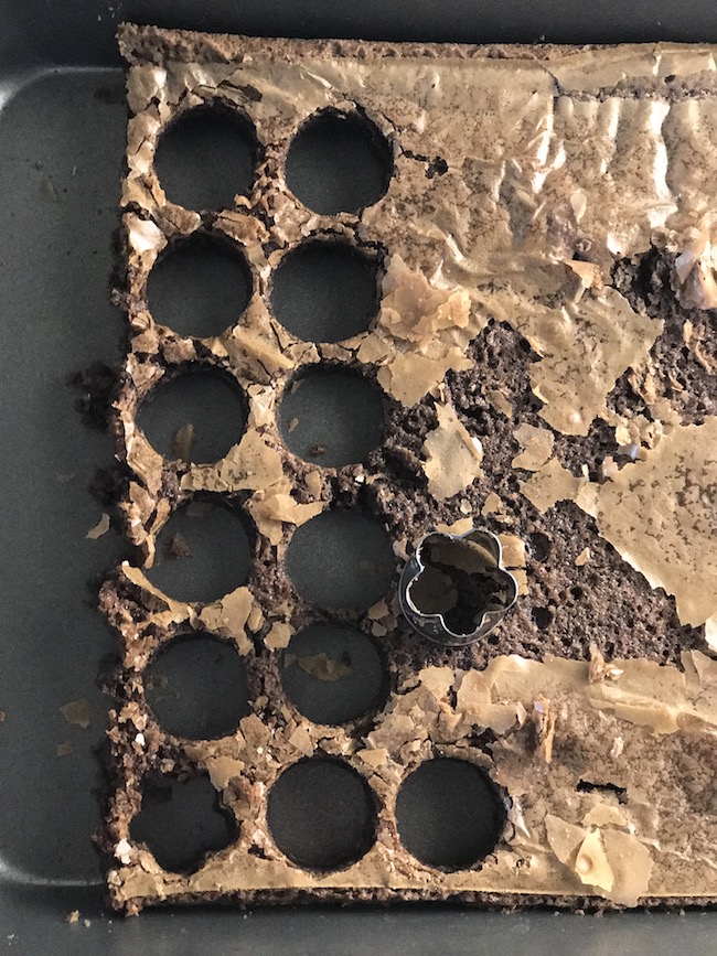 The Mini Hamburger Cupcakes Recipe is just too cute. Check out our Mini Ice Cream Cone Cupcakes recipe for our Country-Fried Krystal BBQ party.