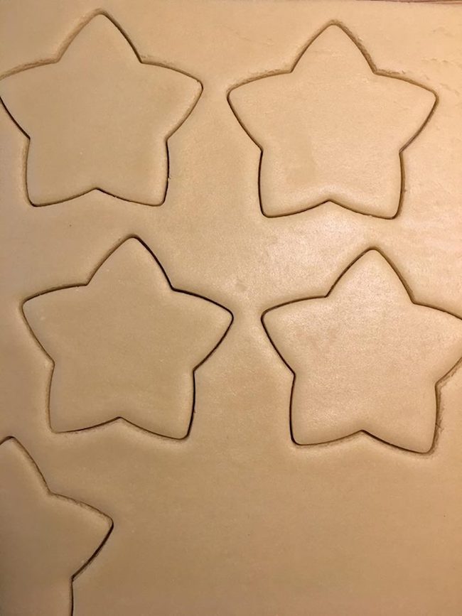 Cutting cookies into star shapes