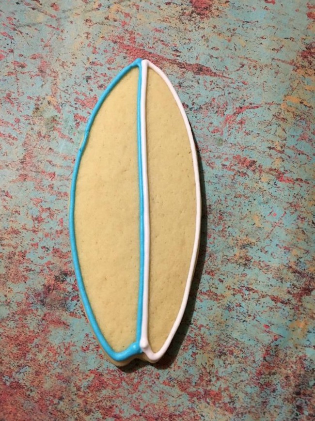 Summer is here and surf's up! Our Patriotic Surfboard Cookies recipe is perfect for a summer gathering, beach getaway or anything else you have in mind.