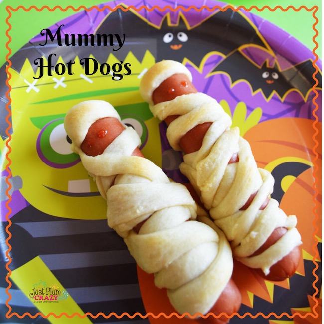 There's nothing like some good old fashioned Mummy Hot Dogs recipe for the kids to bite down into at their Mummy Halloween party.