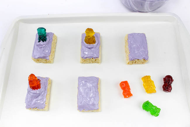 The Zombie Graves Rice Krispies Treats recipe is perfect for any party to scare your guests. Here are some ideas to&nbsp;Metamorphose thе Halloween Party Space.