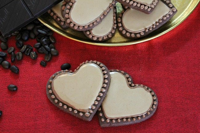 Coffee liqueur icing adds a unique flair to these adult Valentine’s Day cookies. The rich flavor and classy appearance will be appreciated – and so will your efforts with these Kahlua Mocha Heart Cookies recipe.