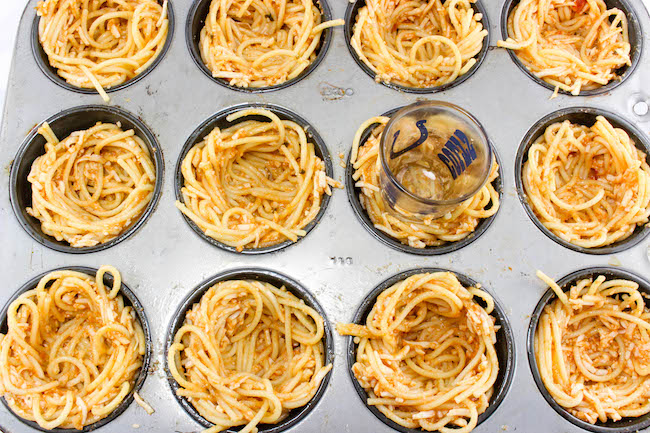 Earlier today we shared a cold Pizza Pasta Salad recipe and now have Spaghetti and Meatball Snack Cups recipe that is perfect for the kids after school or when you're in a hurry.