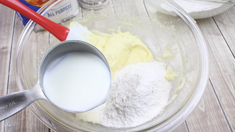 Strawberry season is here in the Northeast and we are sharing another one of our favorite strawberry recipes. The Fresh Strawberry Cobbler Recipe is perfect for any occasion.