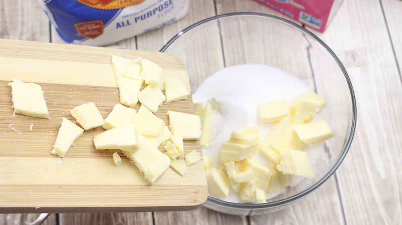 Strawberry season is here in the Northeast and we are sharing another one of our favorite strawberry recipes. The Fresh Strawberry Cobbler Recipe is perfect for any occasion.