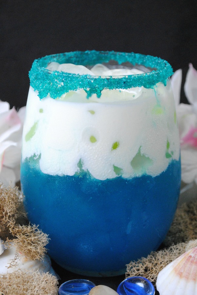 Ocean Water Cocktail Recipe With a Sea Inspired Look!