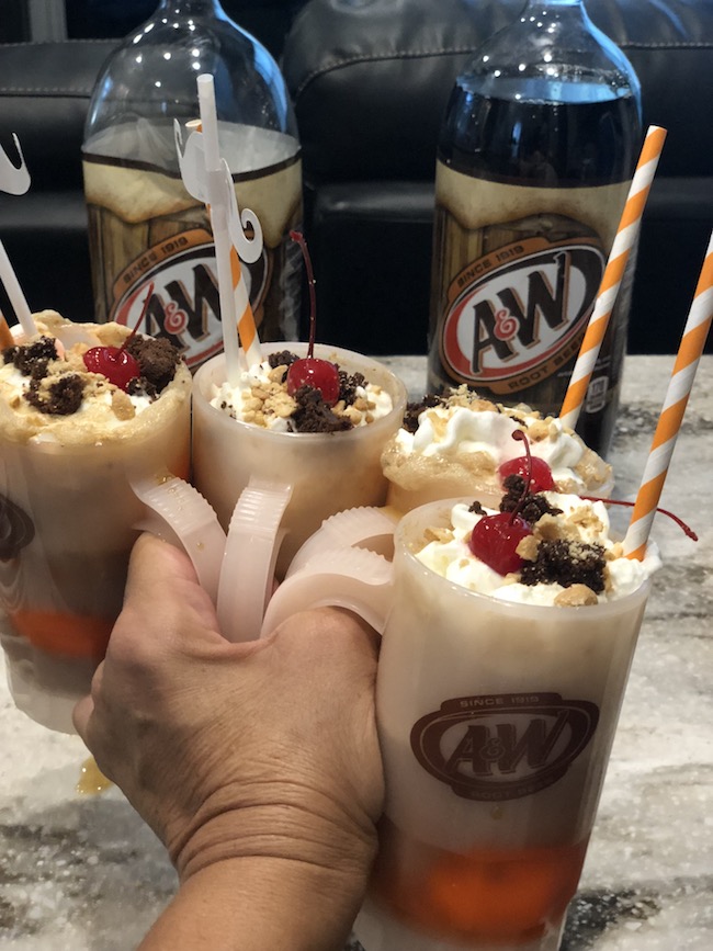 National Root Beer Float Day: A summer classic that brings up sweet childhood memories. Brownie Sundae Root Beer Float is the perfect family night treat. #Sponsored #AWRootBeer #NationalRootBeerFloatDay #JustPlumCrazy #DineDreamDiscover #ExploreEnjoyExperience 